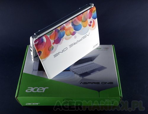 Нетбук Acer Aspire One D270 - это маленький и красочный мобильный компьютер, обновленный платформой Intel Cedar Trail